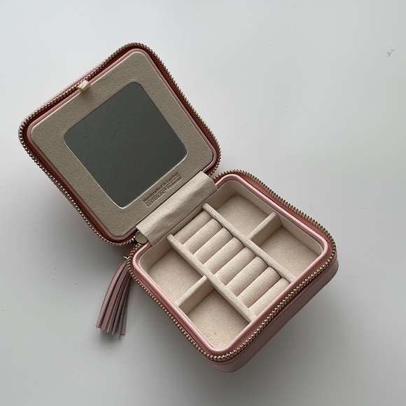 WOLF 1834 Caroline Zip Travel Case in Rose Quartz - Picture 8 of 10